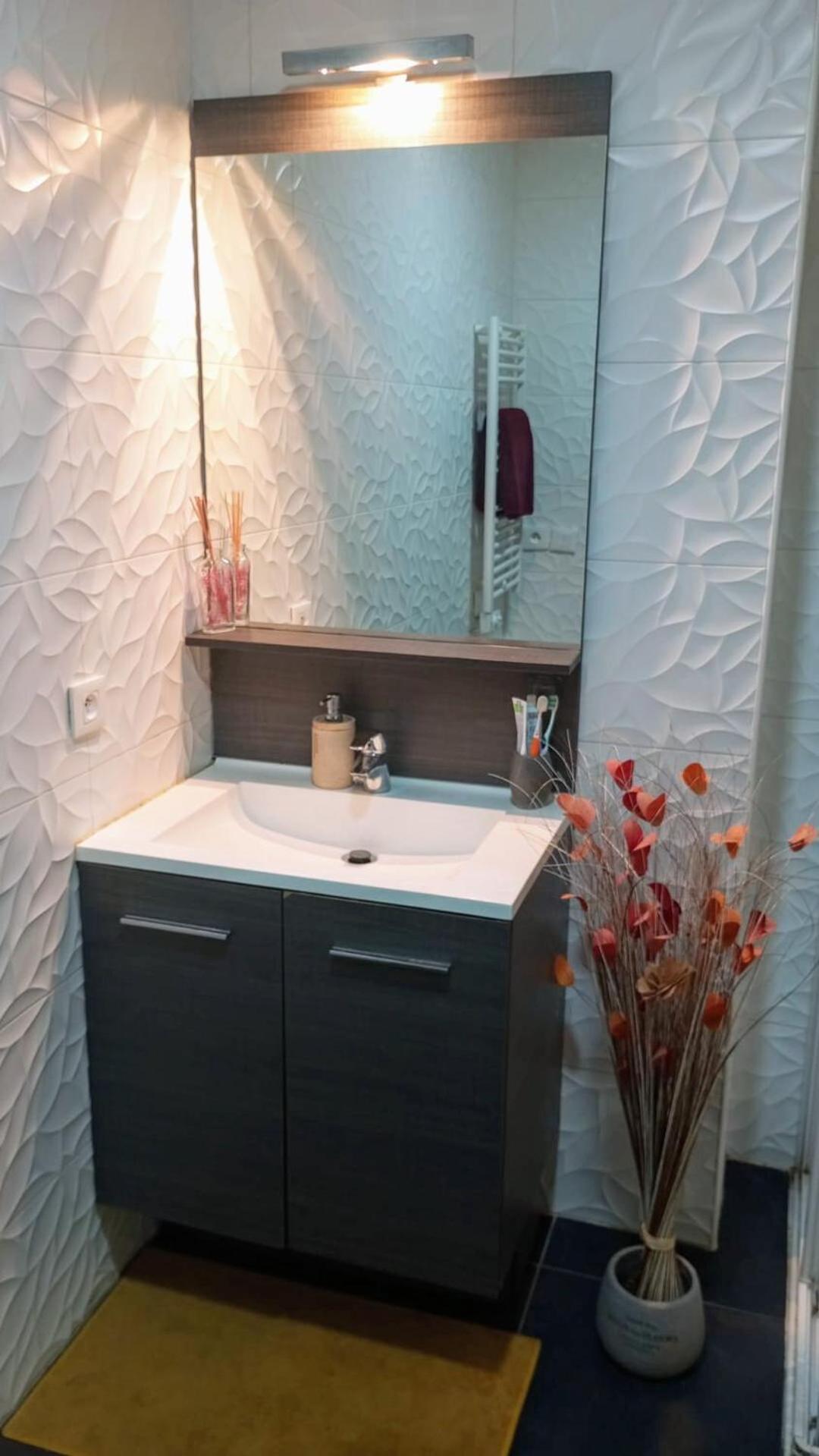 Appartement With Pool In Secure