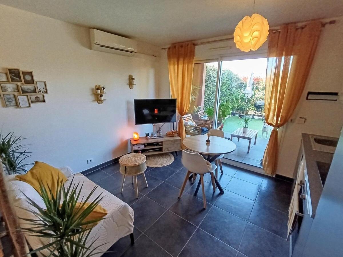 With Pool In Secure Appartement