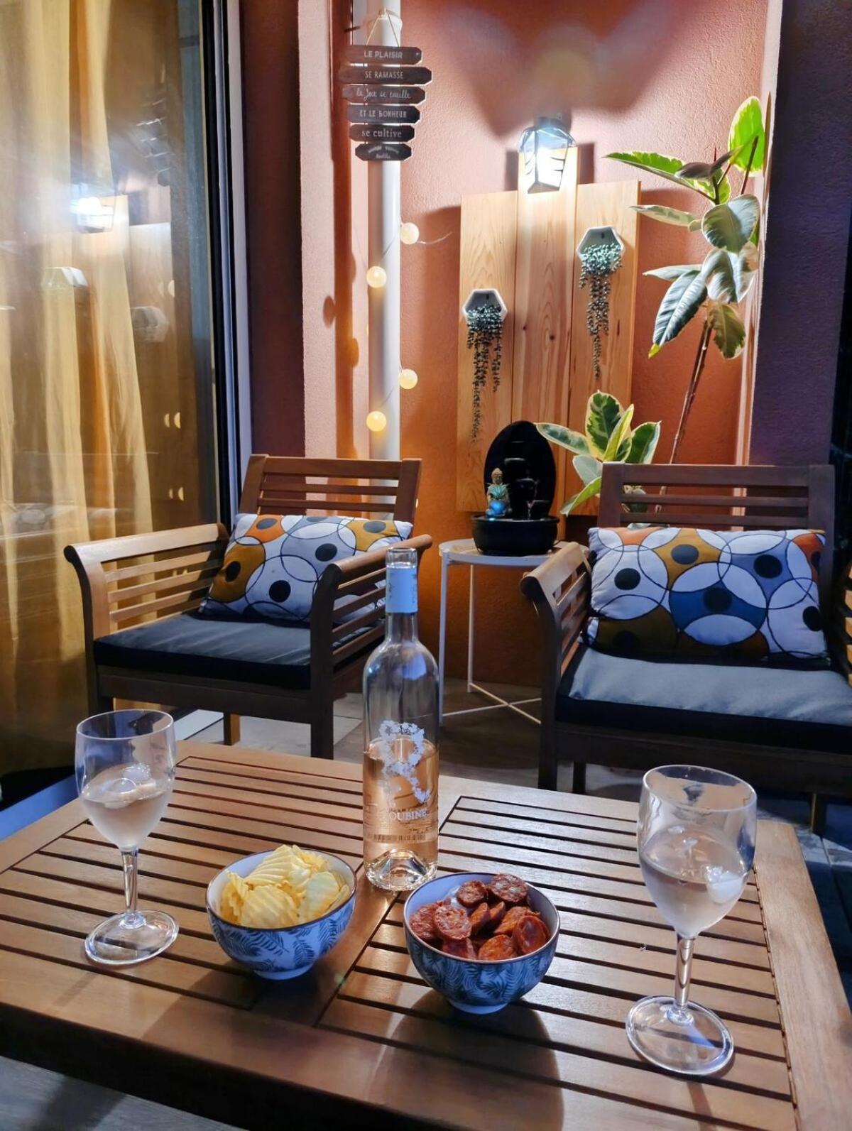 With Pool In Secure Appartement *
